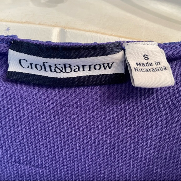 Croft & Barrow sleeveless lace top, size S - Picture 3 of 3